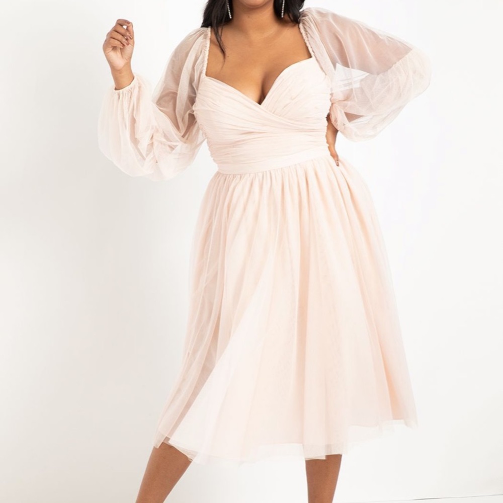 Size 22, New with tags, Eloquii Nabela Dress, blush pink,